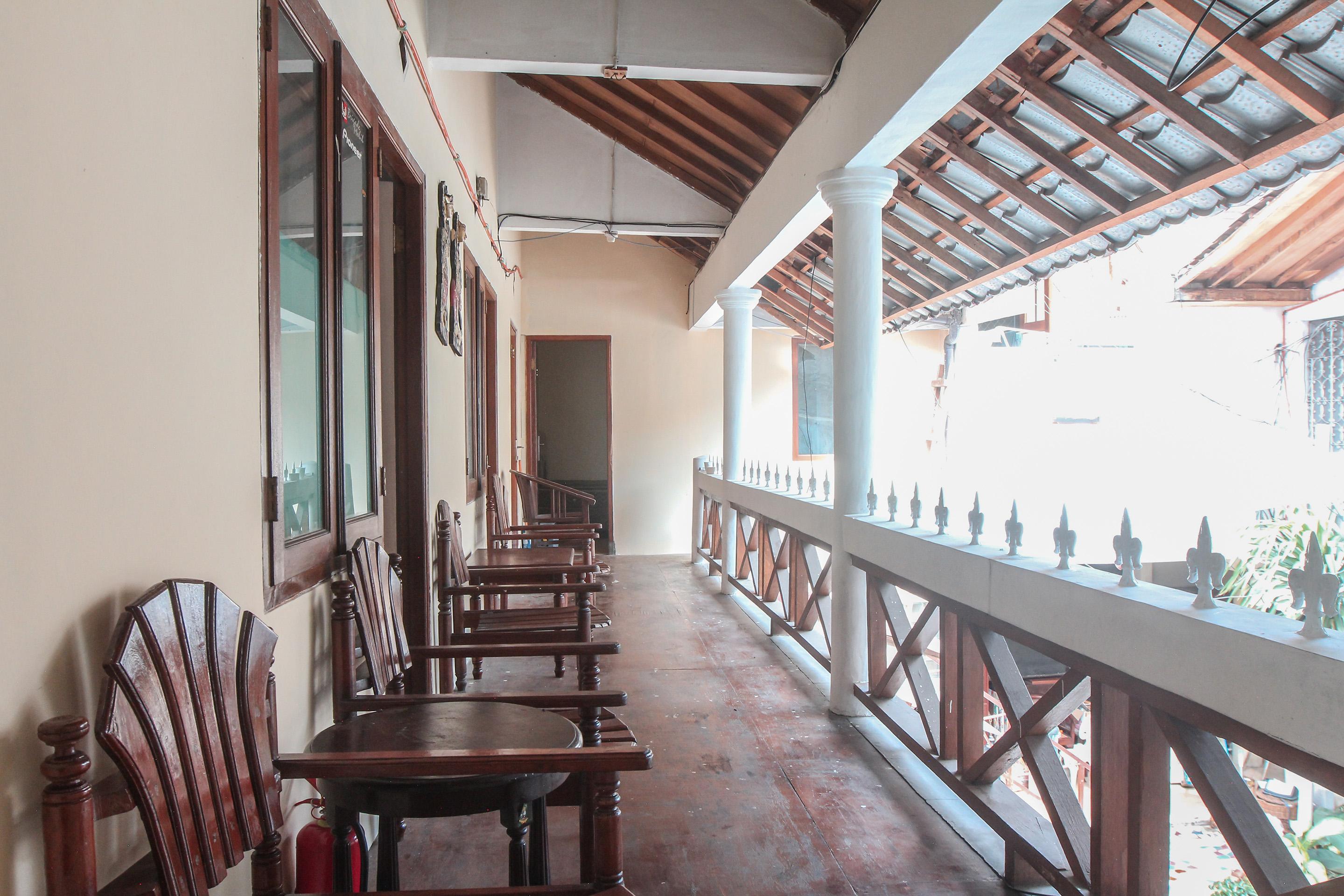 OYO 146 Menteng Residence Jakarta Bagian luar foto