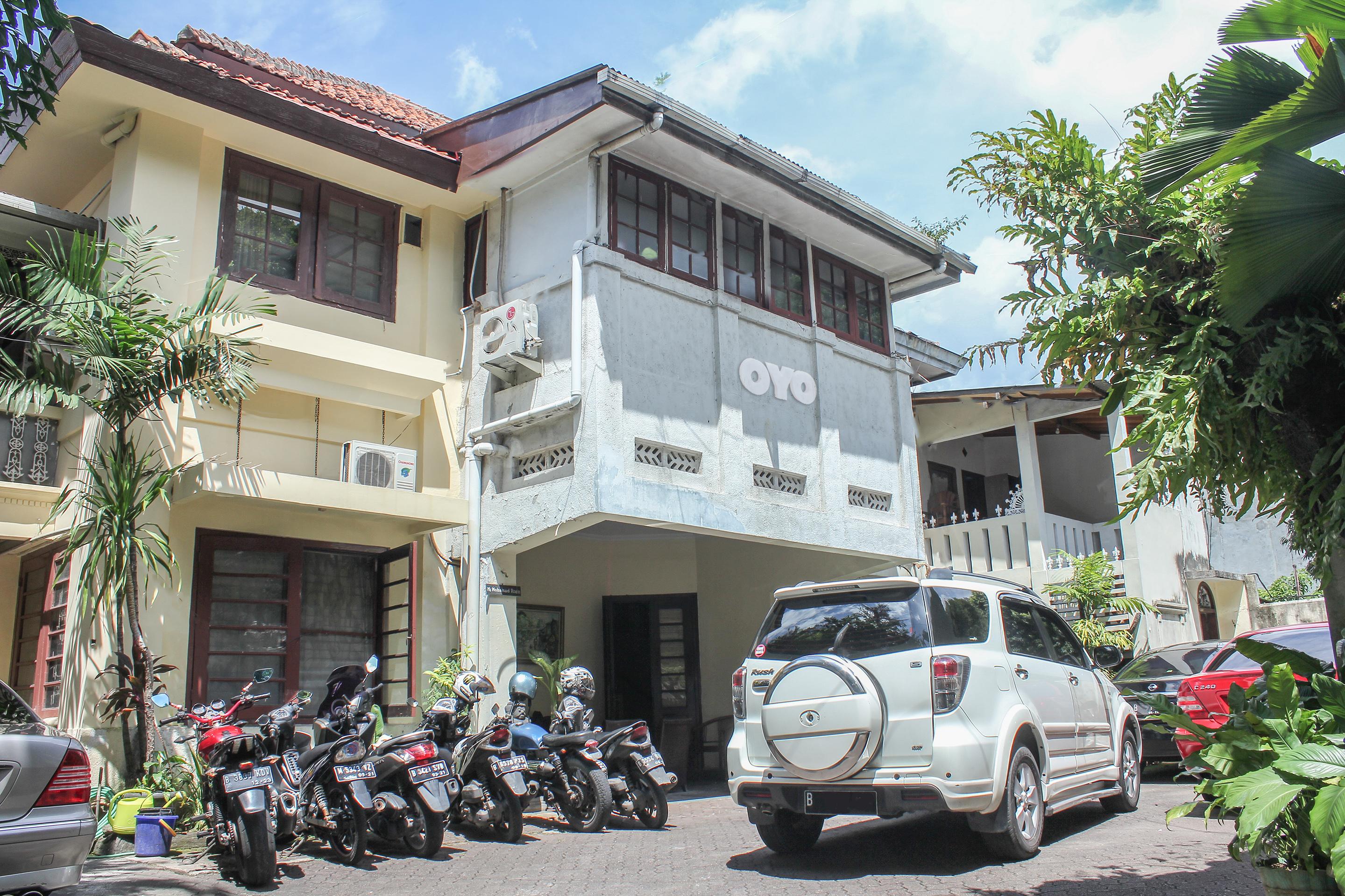 OYO 146 Menteng Residence Jakarta Bagian luar foto