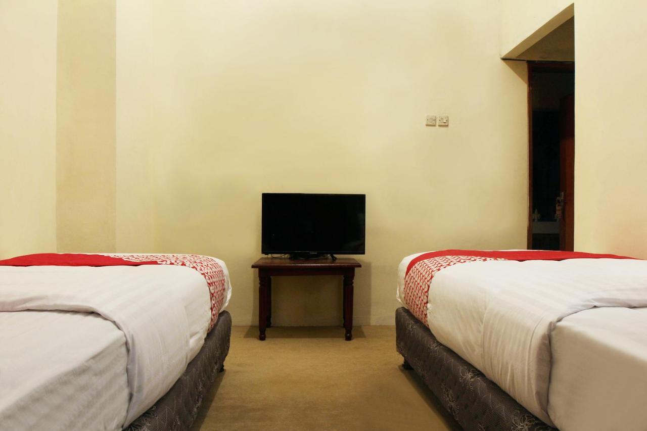 OYO 146 Menteng Residence Jakarta Bagian luar foto