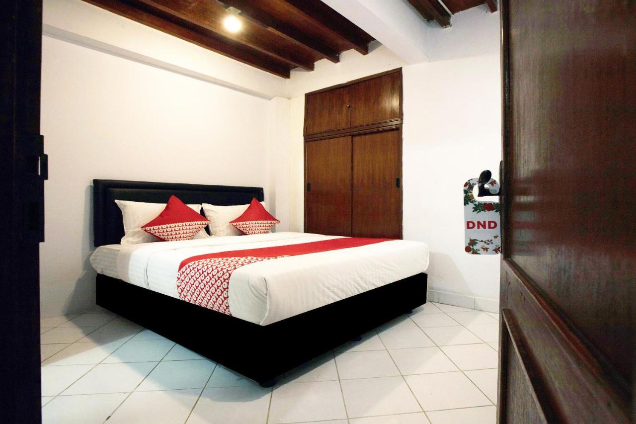 OYO 146 Menteng Residence Jakarta Bagian luar foto