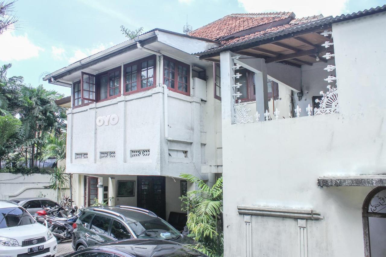 OYO 146 Menteng Residence Jakarta Bagian luar foto