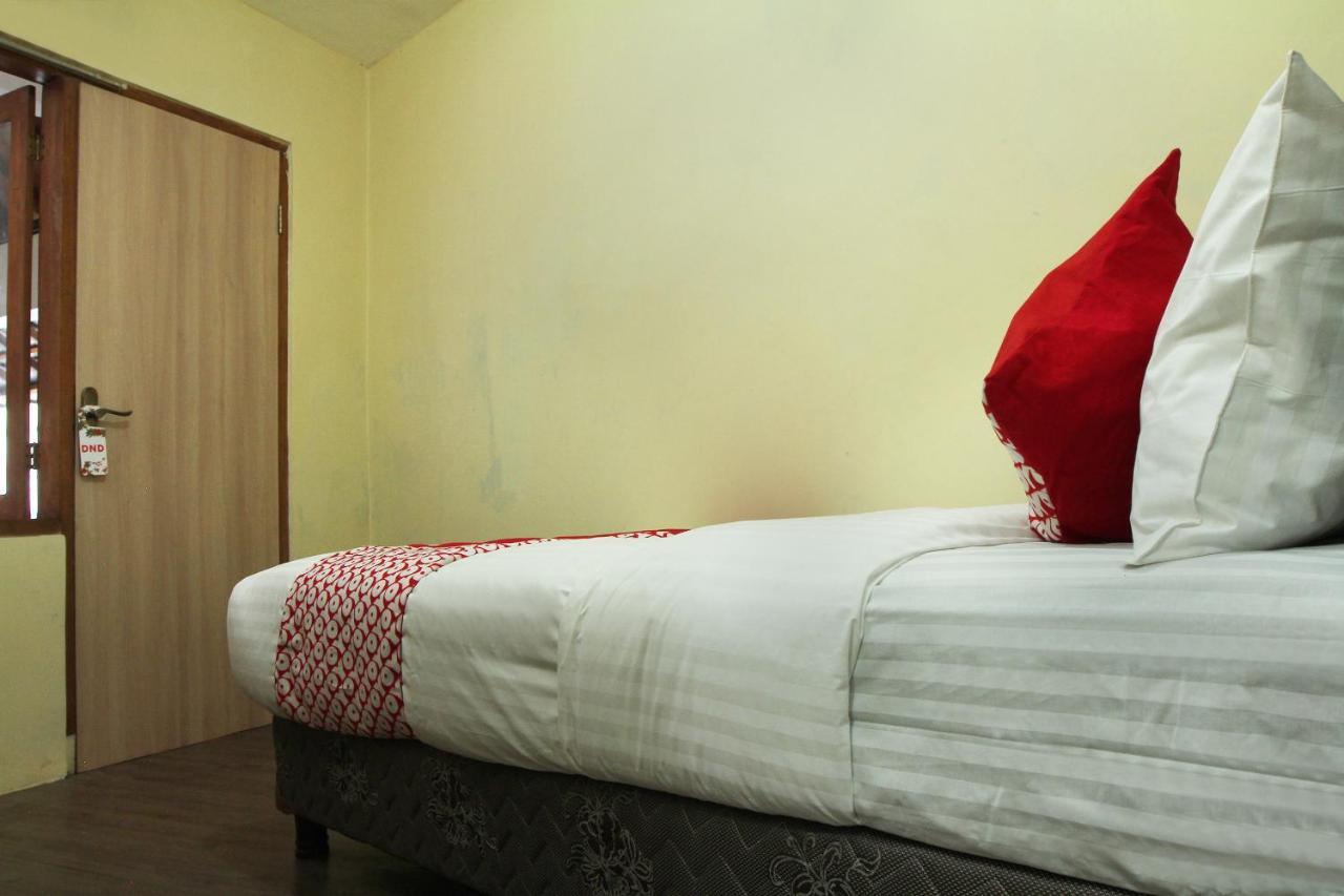 OYO 146 Menteng Residence Jakarta Bagian luar foto