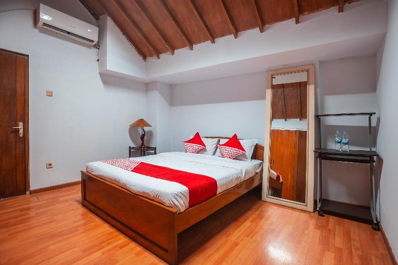 OYO 146 Menteng Residence Jakarta Bagian luar foto
