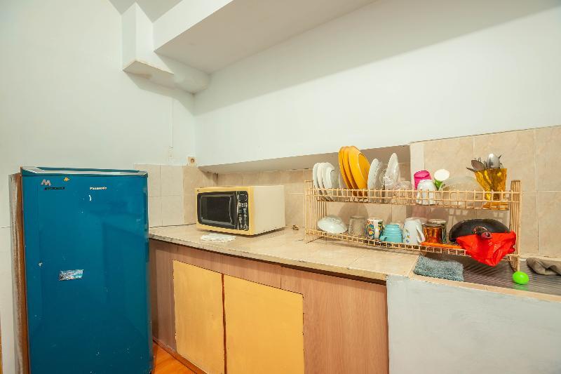 OYO 146 Menteng Residence Jakarta Bagian luar foto